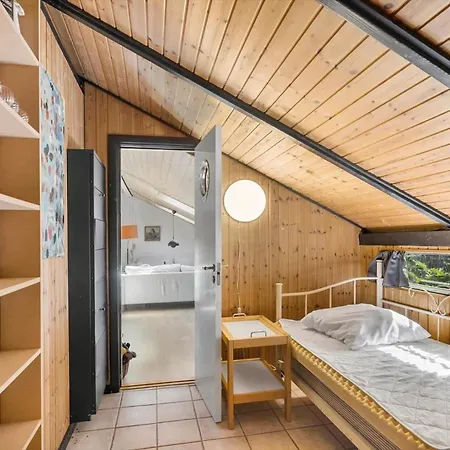 Fj4001-kirke-hyllinge-klitrosevej-4 Tatil Evi